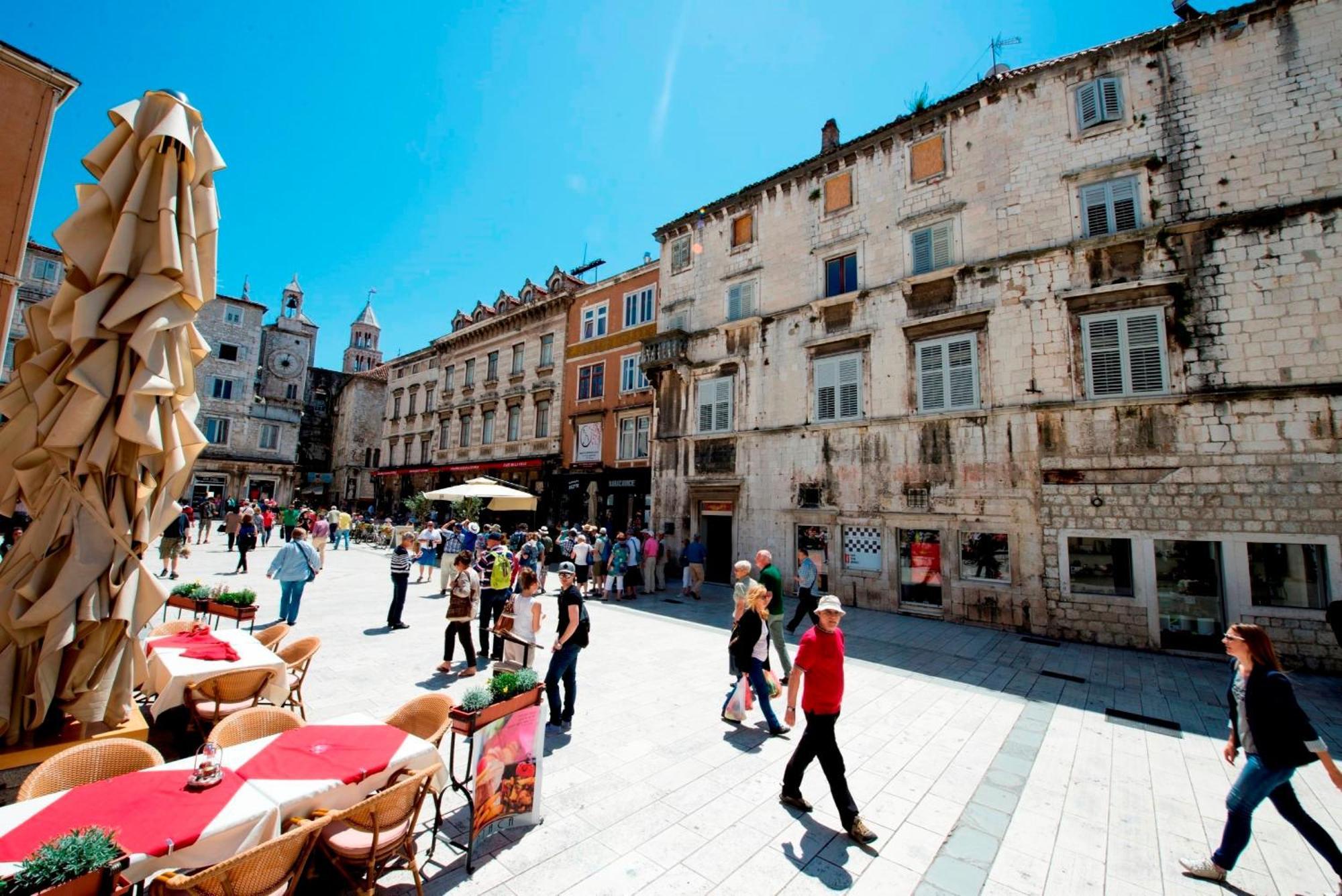 Apartament Modern With Terrace 4 Min Walk To The Split